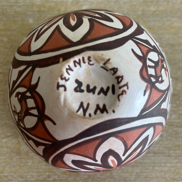 Miniature Zuni Heart Line Deer Olla - Picture 5 of 14